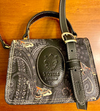 Load image into Gallery viewer, TOTUM Limited Edition &quot;Madama Butterfly&quot; Credere Medium Size Bag
